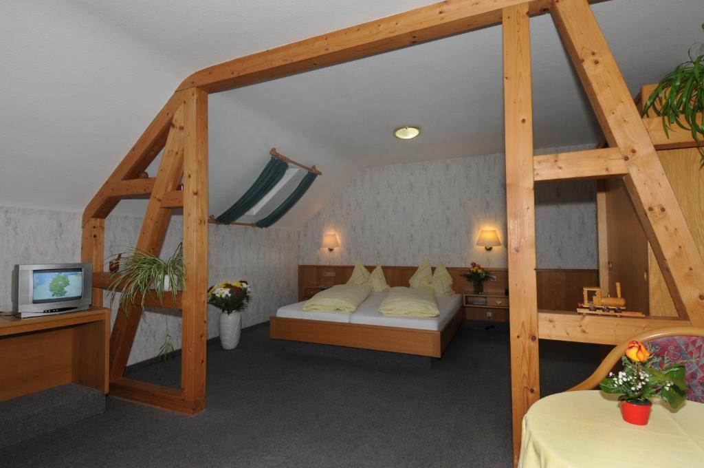 Hotel Ricarda Schlangenbad Quarto foto