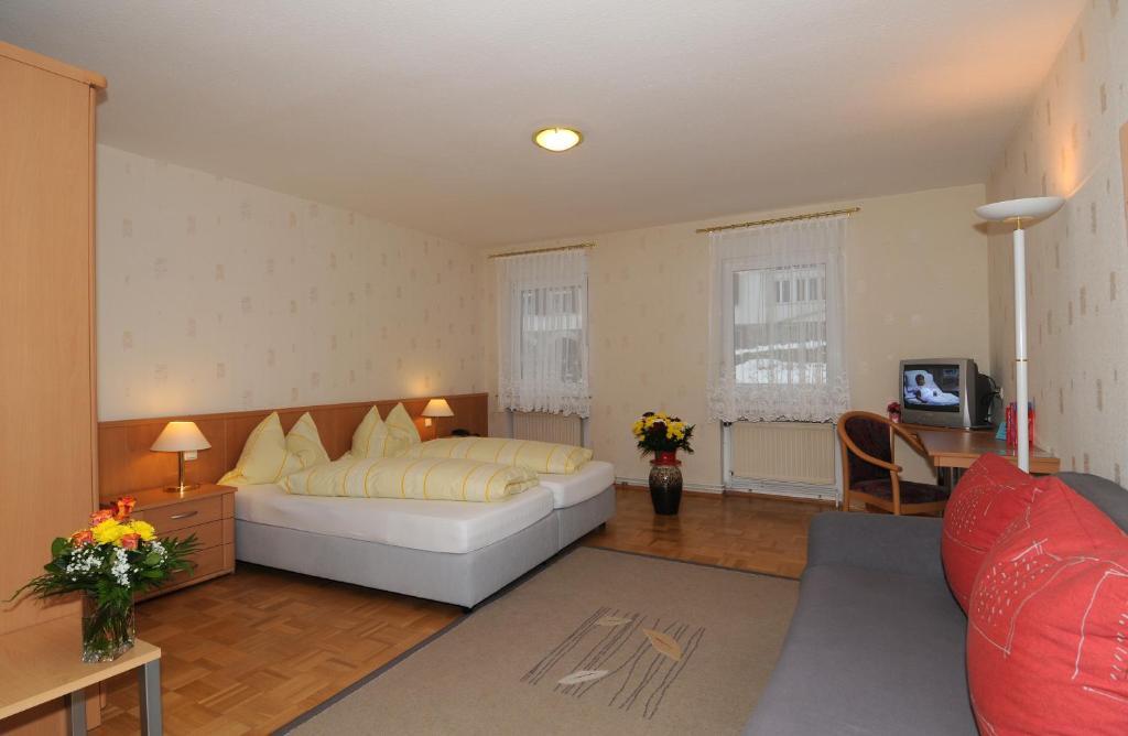 Hotel Ricarda Schlangenbad Quarto foto